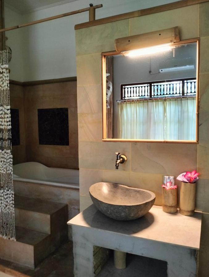Kaia Lovina Guest House Junior Suite 외부 사진