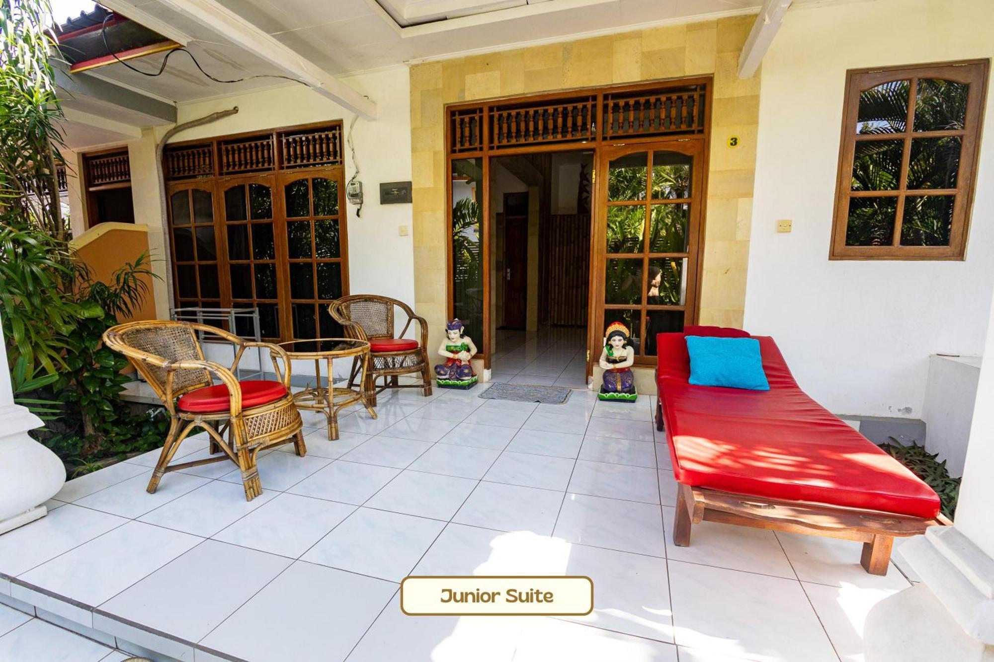 Kaia Lovina Guest House Junior Suite 외부 사진