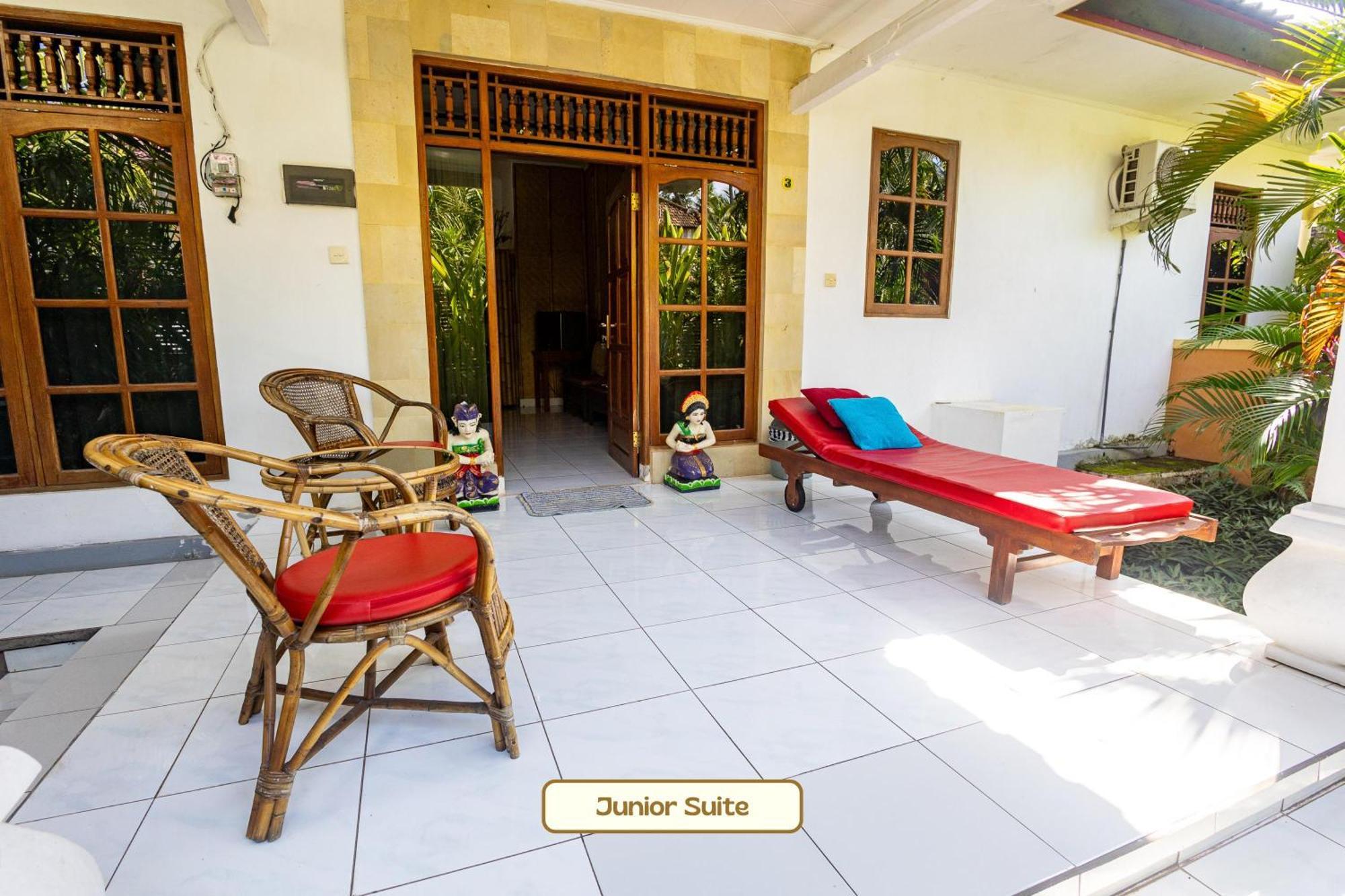 Kaia Lovina Guest House Junior Suite 외부 사진